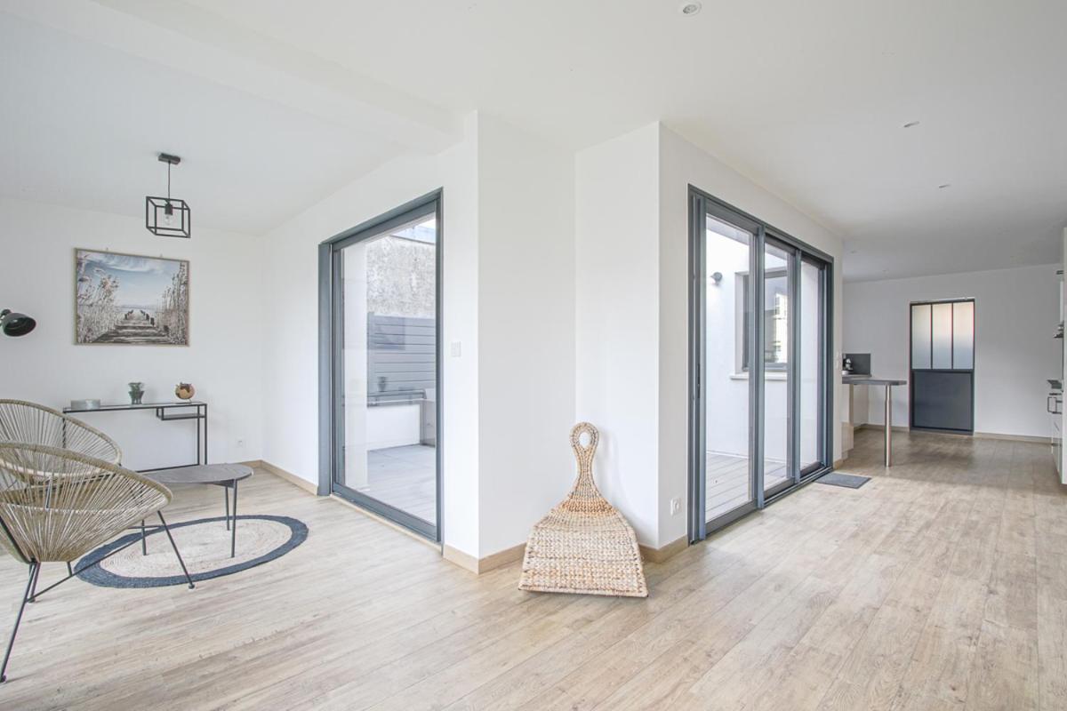 Quijote, Maison Moderne Avec Terrasse A カーン エクステリア 写真